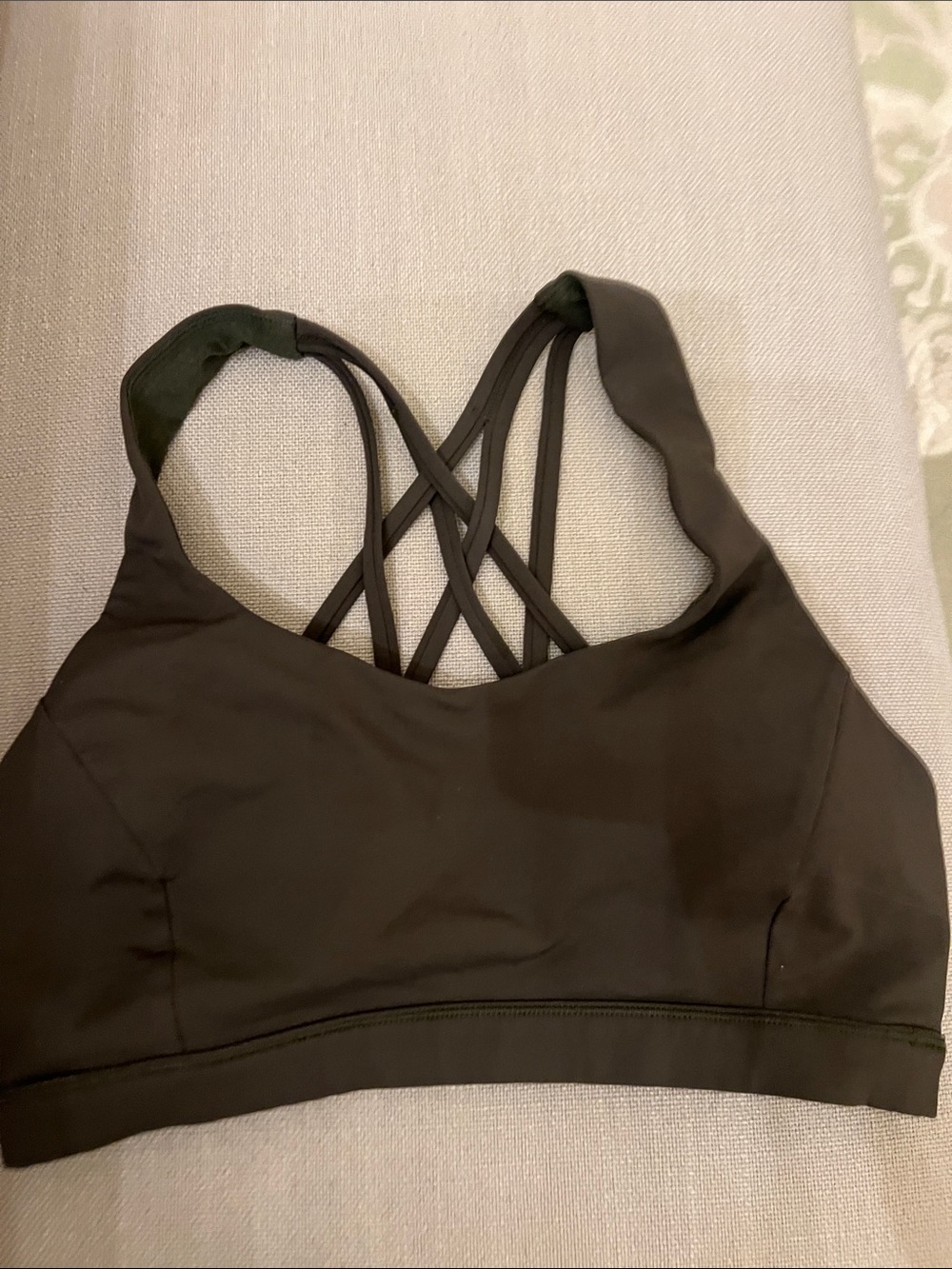 Lululemon sports. Ra sz 6 olive green like new